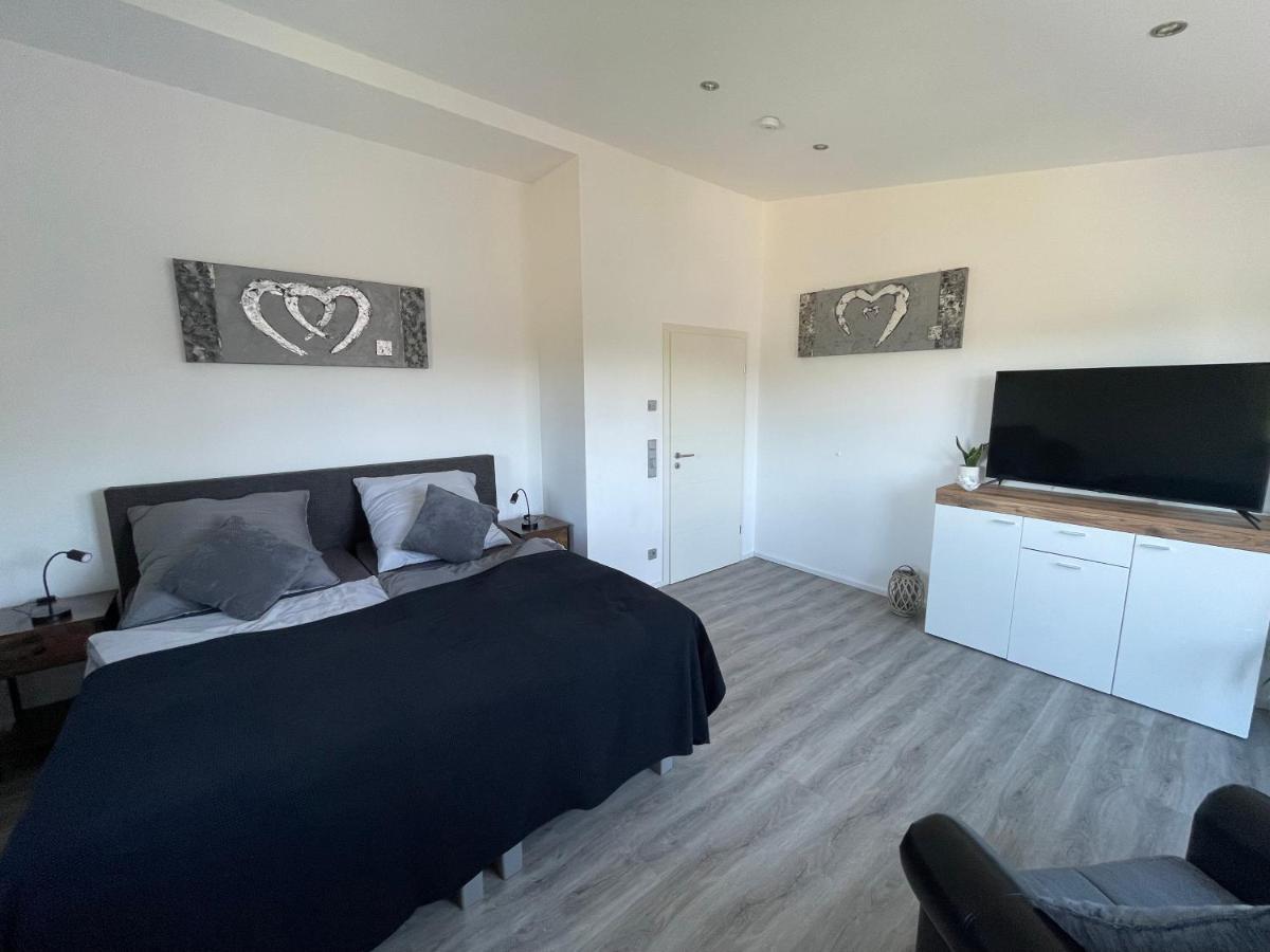 #Neu L Seeblick L Netflix L Boxspring L Nespresso L E-Tuer L Terrasse L 82M2 Ulmen Esterno foto